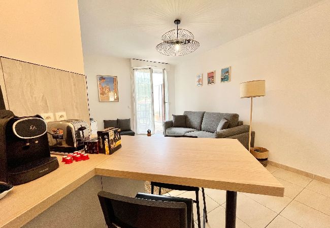 Studio in Menton - 56-"La Villa Melanie" Neuf, Equipé, Terr Studio in Menton - 56-"La Villa Melanie" Neuf, Equipé, Terr