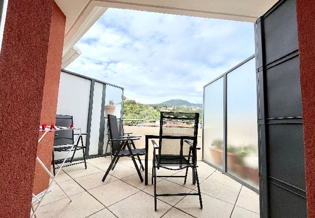 Studio in Menton - 56-"La Villa Melanie" Neuf, Equipé, Terr Studio in Menton - 56-"La Villa Melanie" Neuf, Equipé, Terr