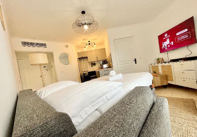 Studio in Menton - 56-"La Villa Melanie" Neuf, Equipé, Terr Studio in Menton - 56-"La Villa Melanie" Neuf, Equipé, Terr