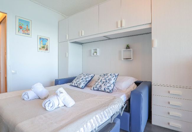 Studio in Menton - 18-« Château Saint Louis 3 » Vue Mer, Terrasse Studio in Menton - 18-« Château Saint Louis 3 » Vue Mer, Terrasse