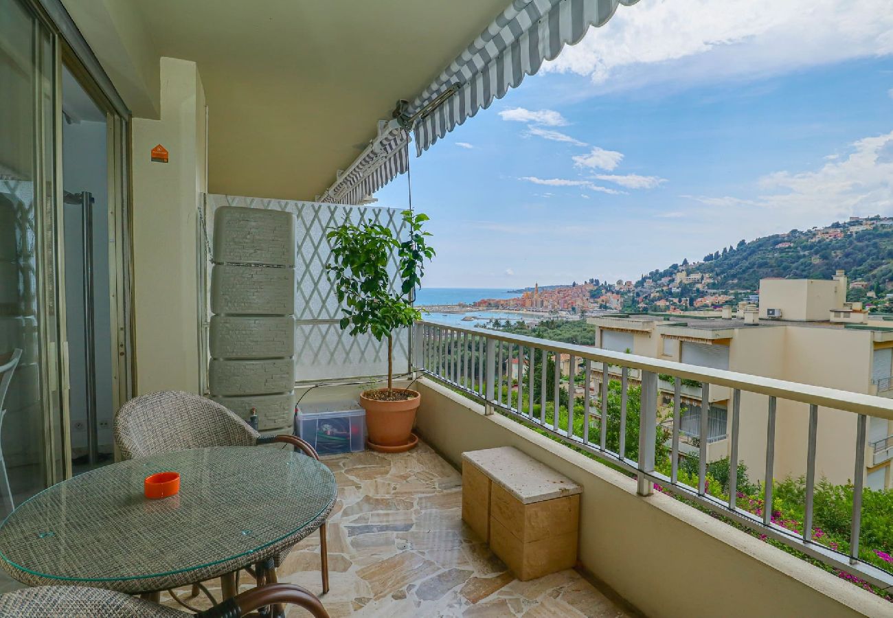 Apartment in Menton - 8-« La Grande Résidence » Vue Mer, Piscine