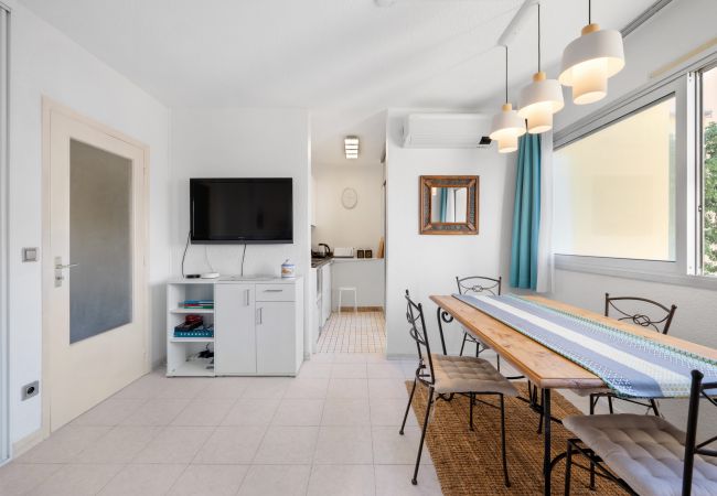 Studio in Menton - 72-"Charmant studio" Plein centre, Calme Studio in Menton - 72-"Charmant studio" Plein centre, Calme