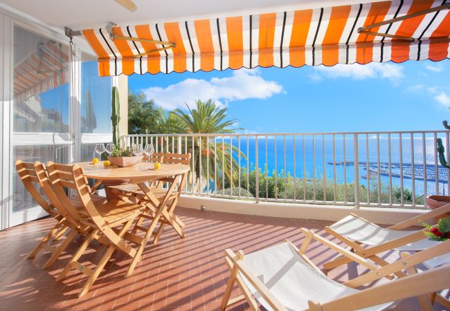 Apartment in Menton - 64-"Vue Mer Unique" Appartement Luxueux,