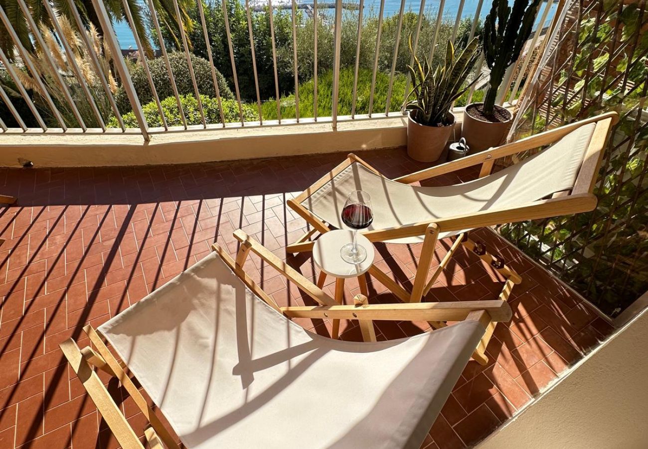 Apartment in Menton - 64-"Vue Mer Unique" Appartement Luxueux,