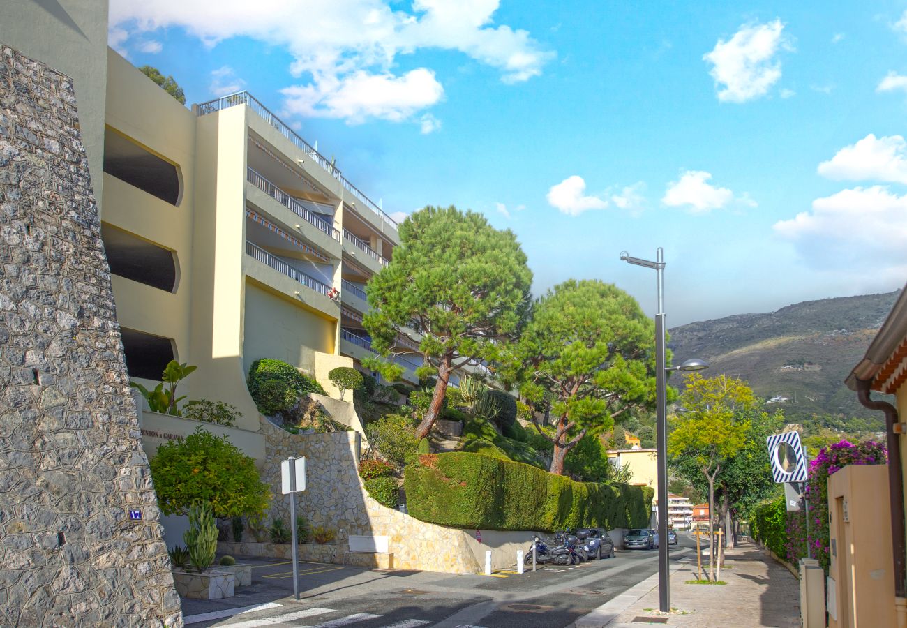 Apartment in Menton - 64-"Vue Mer Unique" Appartement Luxueux,