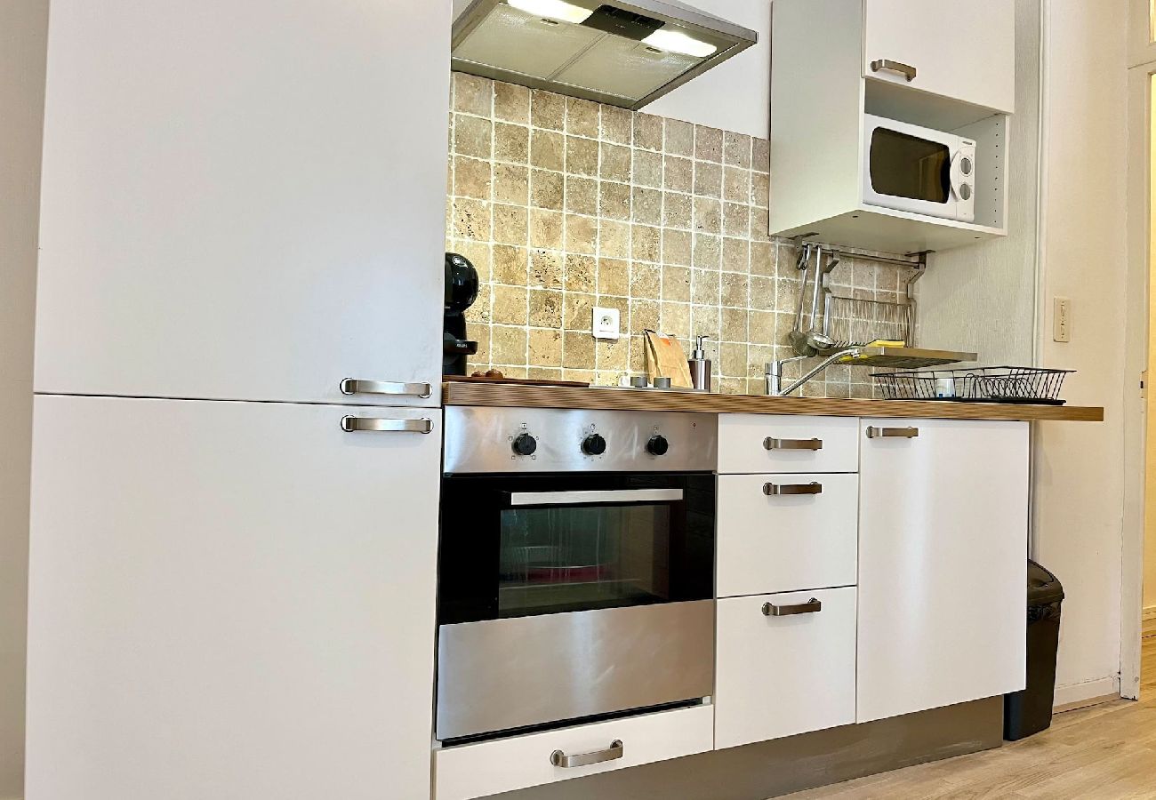 Apartment in Menton - 45-« Villa Coquette » Plein centre, Proche plage