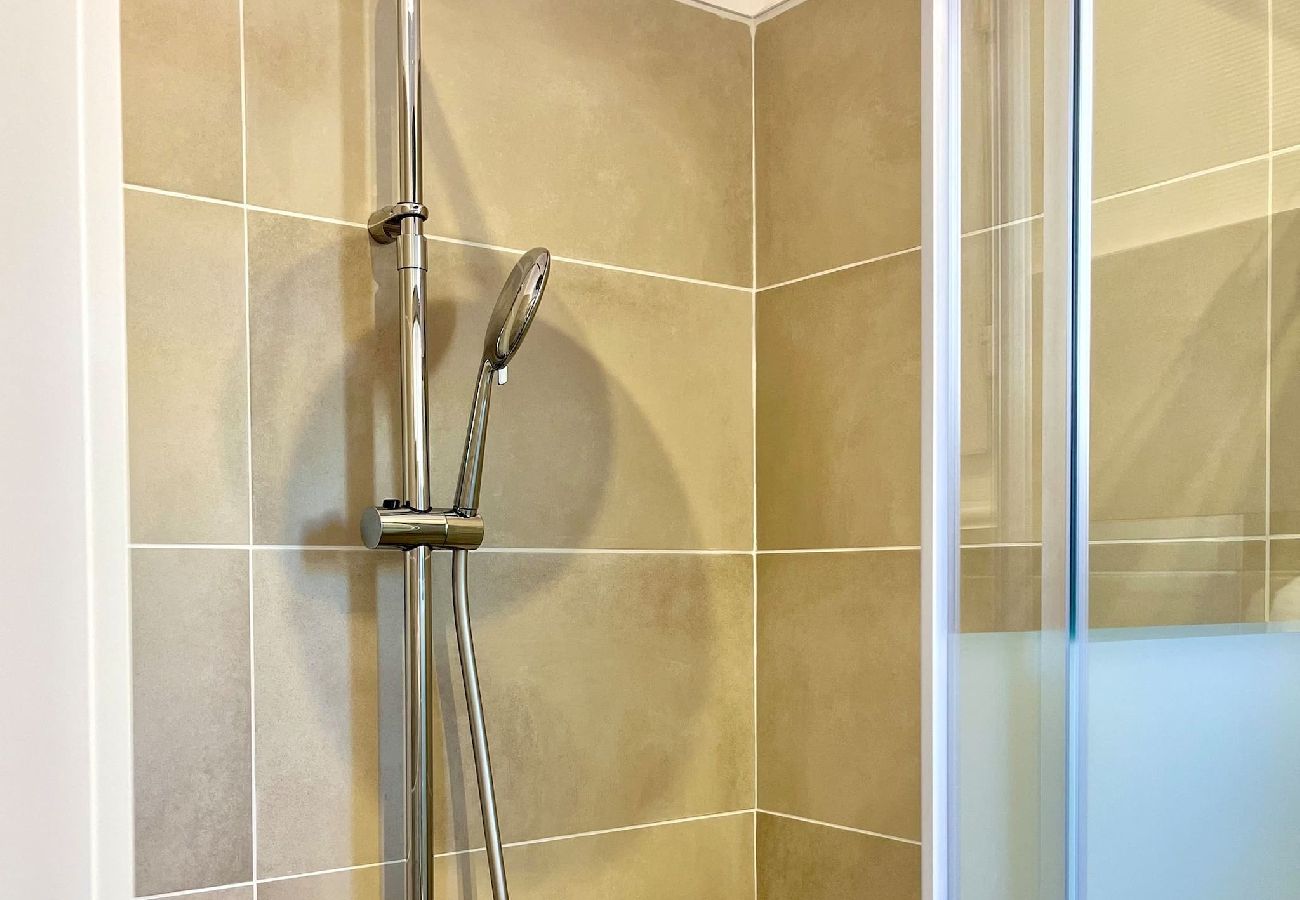 Apartment in Menton - 45-« Villa Coquette » Plein centre, Proche plage