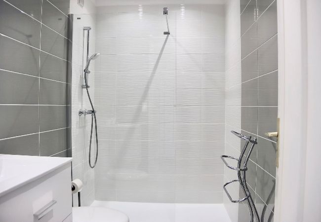 Studio in Roquebrune-Cap-Martin - 17-"Liguria" Deux Pas de la Mer, calme Studio in Roquebrune-Cap-Martin - 17-"Liguria" Deux Pas de la Mer, calme