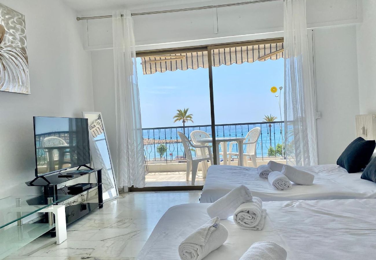 Studio in Menton - 76-Le mona lisa, vue mer, balcon