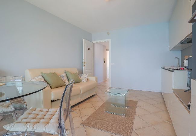 Apartment in Roquebrune-Cap-Martin - 50- "Splendide vue" Front de Mer, Terras Apartment in Roquebrune-Cap-Martin - 50- "Splendide vue" Front de Mer, Terras