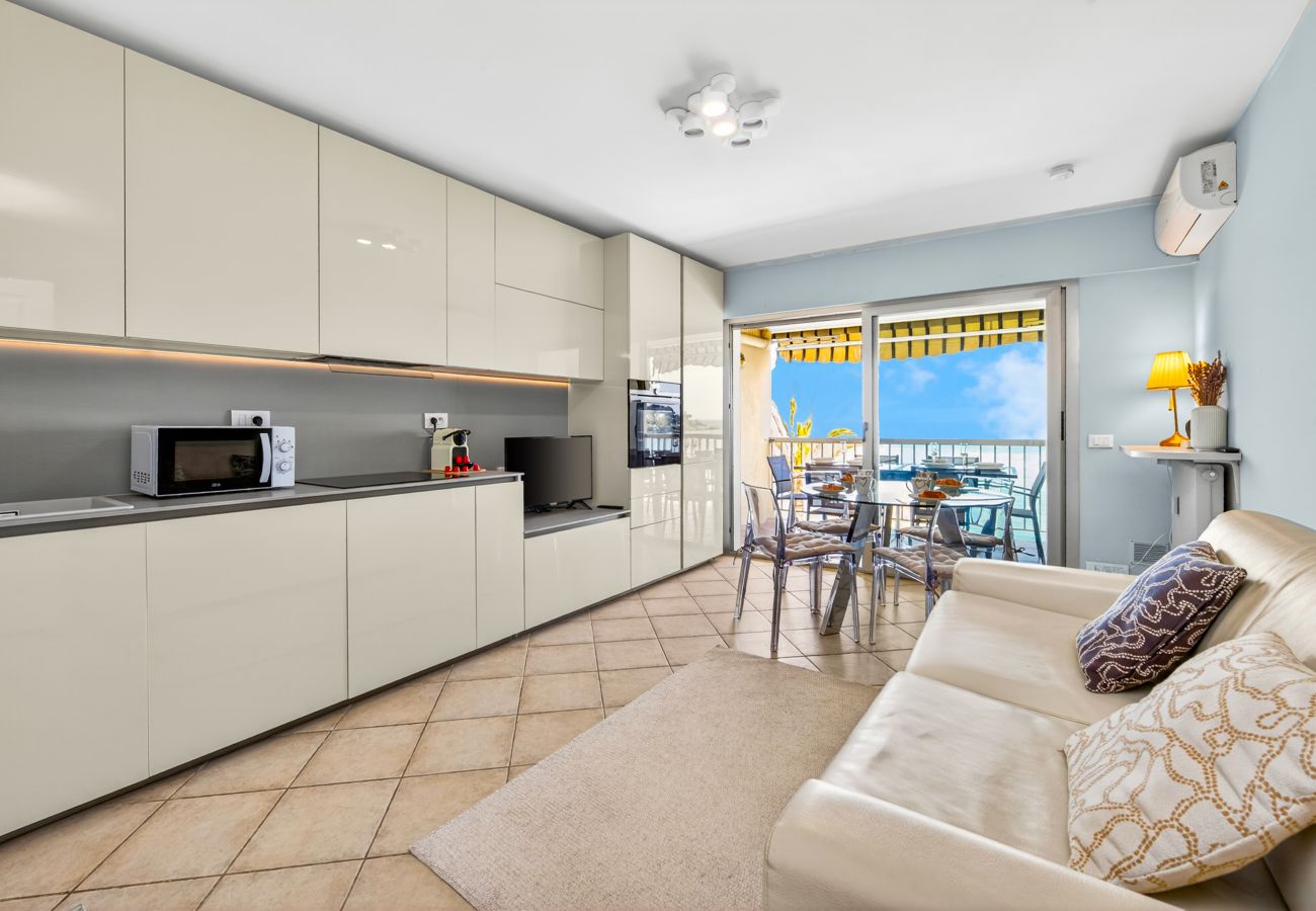 Apartment in Roquebrune-Cap-Martin - 50- "Splendide vue" Front de Mer, Terras