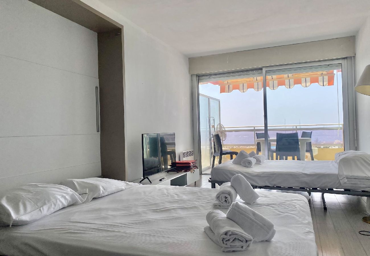 Studio in Menton - 77-Le diplomat, vue mer, cosy