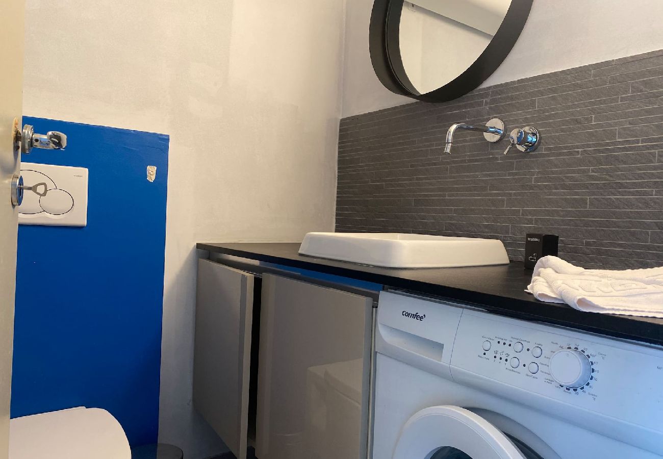 Studio in Menton - 77-Le diplomat, vue mer, cosy