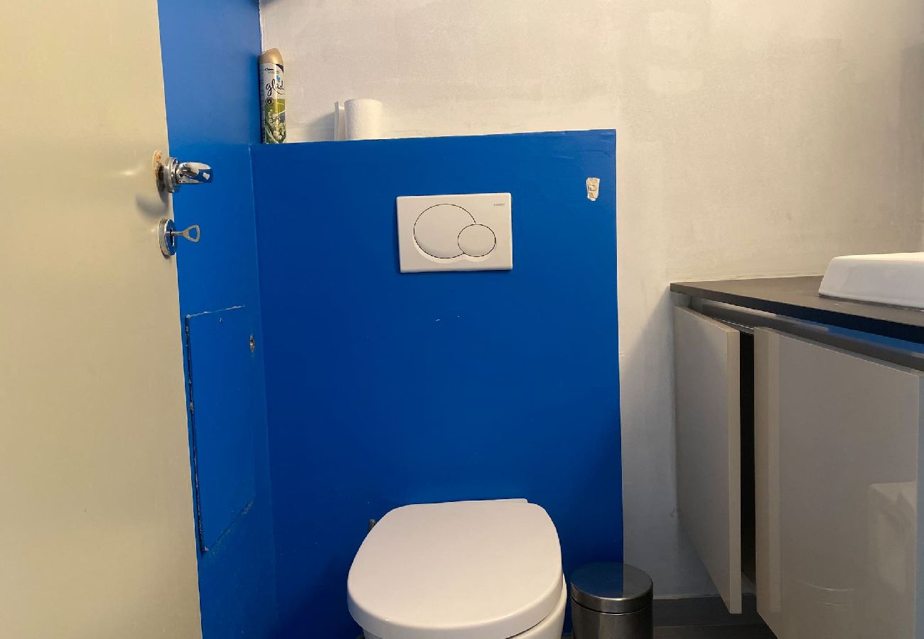 Studio in Menton - 77-Le diplomat, vue mer, cosy