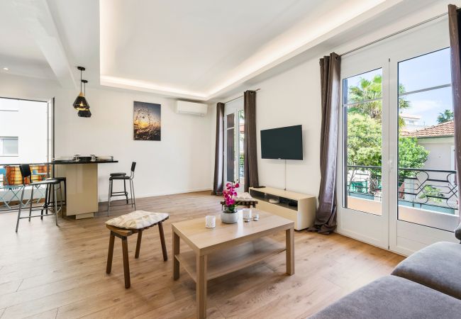 Apartment in Roquebrune-Cap-Martin - 31-"Les Orchidées" Cosy et rénové, Proch Apartment in Roquebrune-Cap-Martin - 31-"Les Orchidées" Cosy et rénové, Proch