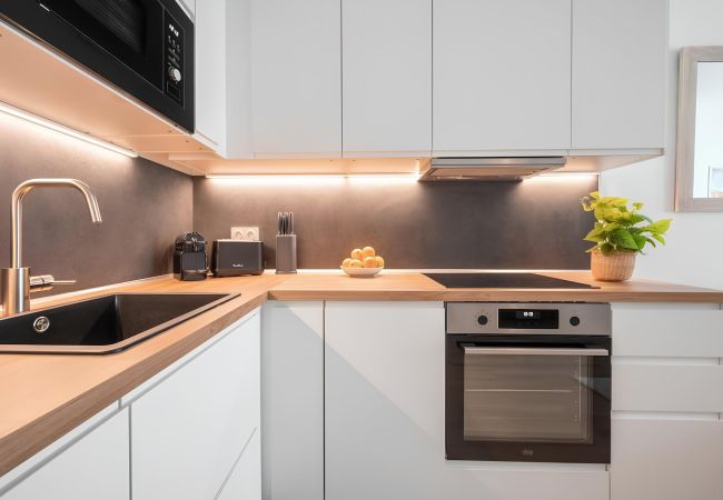 Apartment in Menton - 34-"Cozy appartement" Plein Centre, Proc Apartment in Menton - 34-"Cozy appartement" Plein Centre, Proc