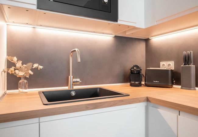 Apartment in Menton - 34-"Cozy appartement" Plein Centre, Proc Apartment in Menton - 34-"Cozy appartement" Plein Centre, Proc