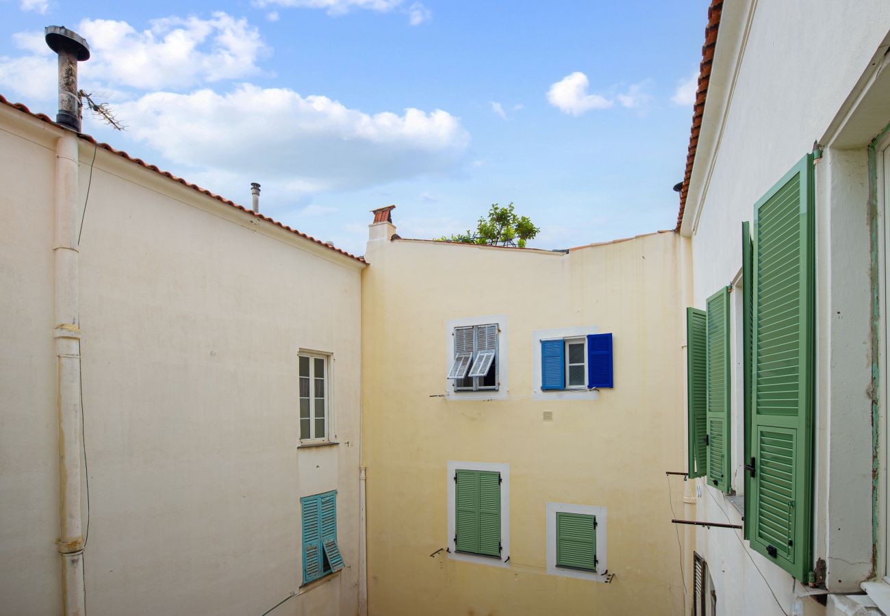 Apartment in Menton - 80 - Rue de Brea