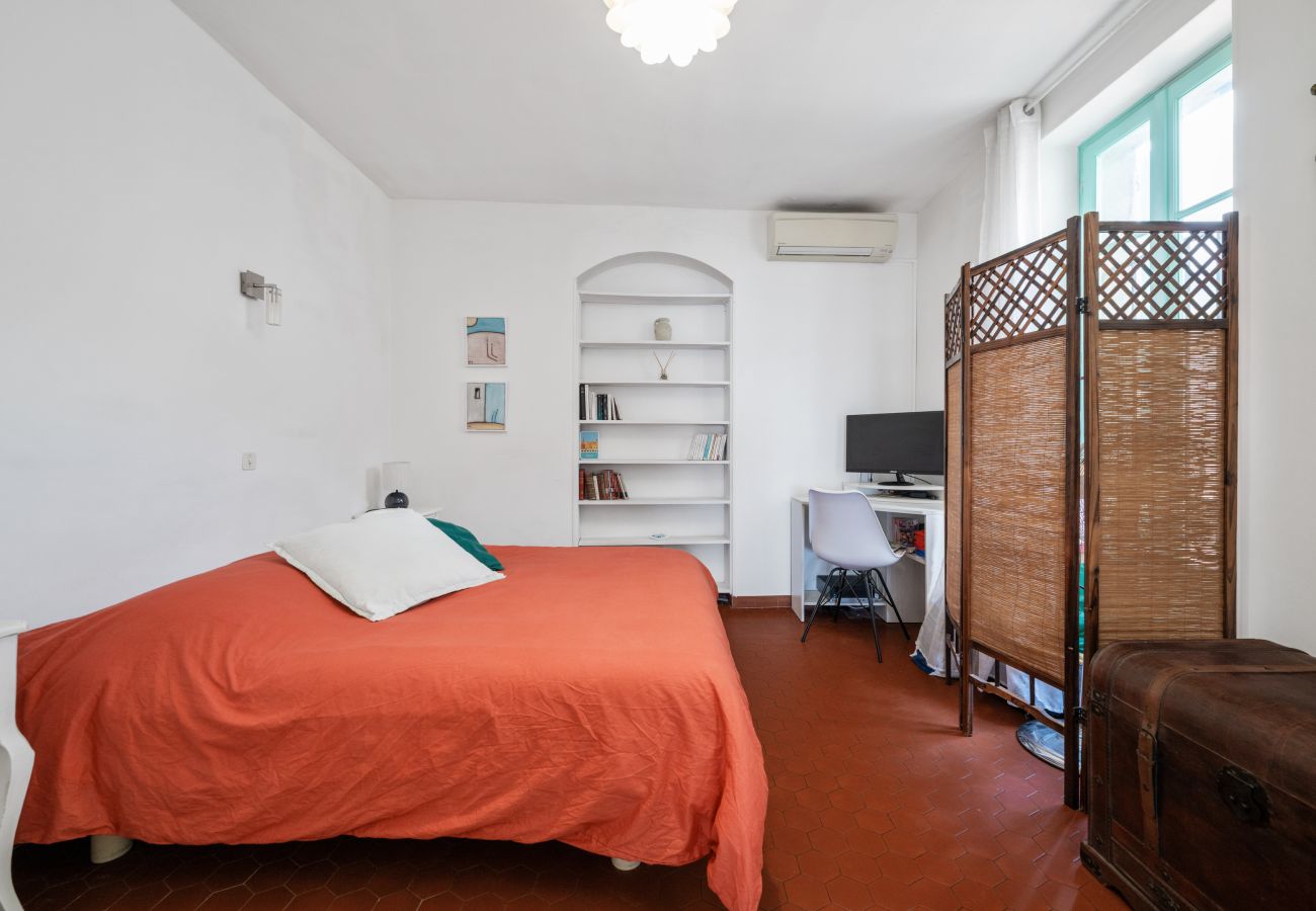Apartment in Menton - 87-Rue du Jonquier