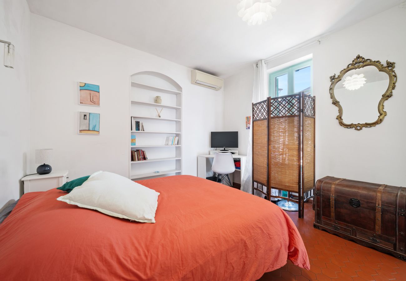 Apartment in Menton - 87-Rue du Jonquier
