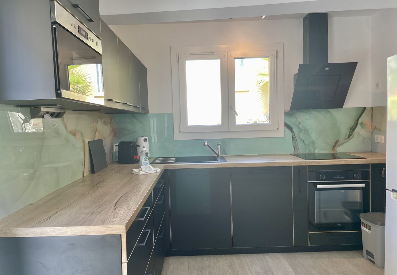 Villa in Roquebrune-Cap-Martin - 83-Maisonette de la paix