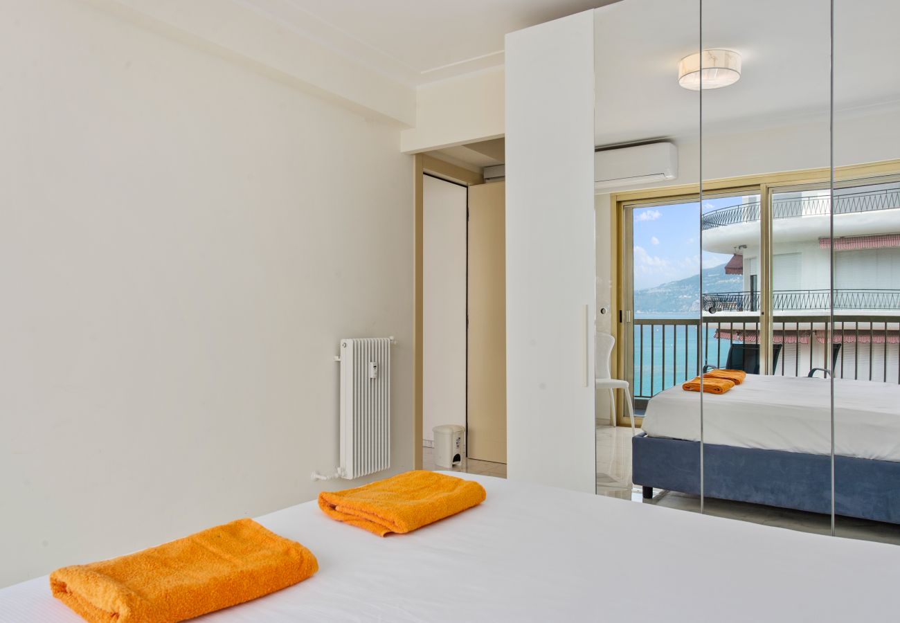 Apartment in Roquebrune-Cap-Martin - 92-Promenade du cap