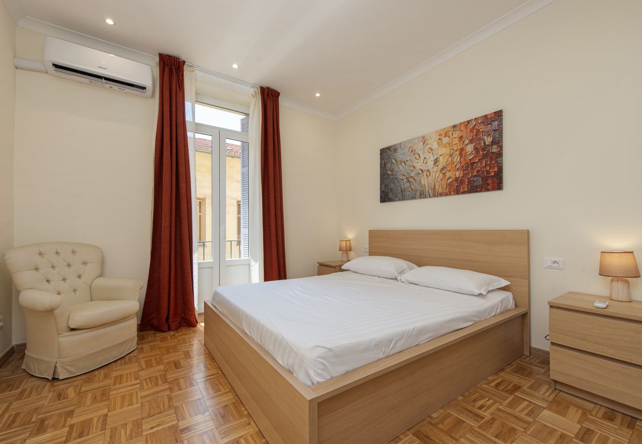 Apartment in Menton - 23-Henry Benett