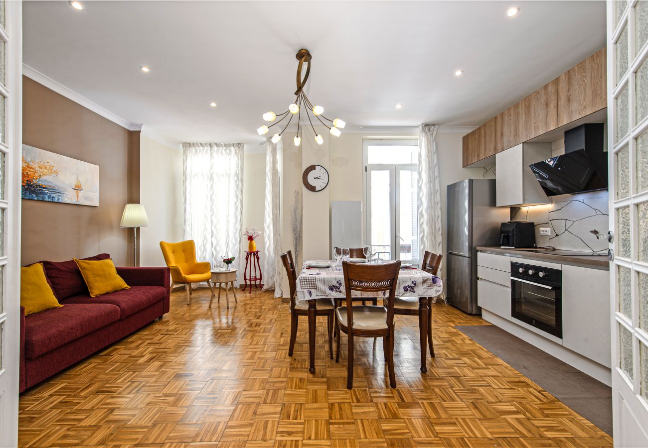 Apartment in Menton - 23-Henry Benett