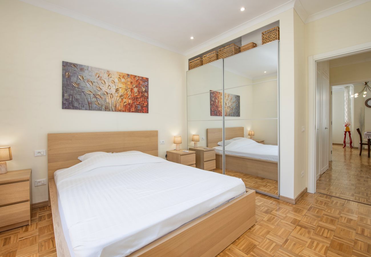 Apartment in Menton - 23-Henry Benett