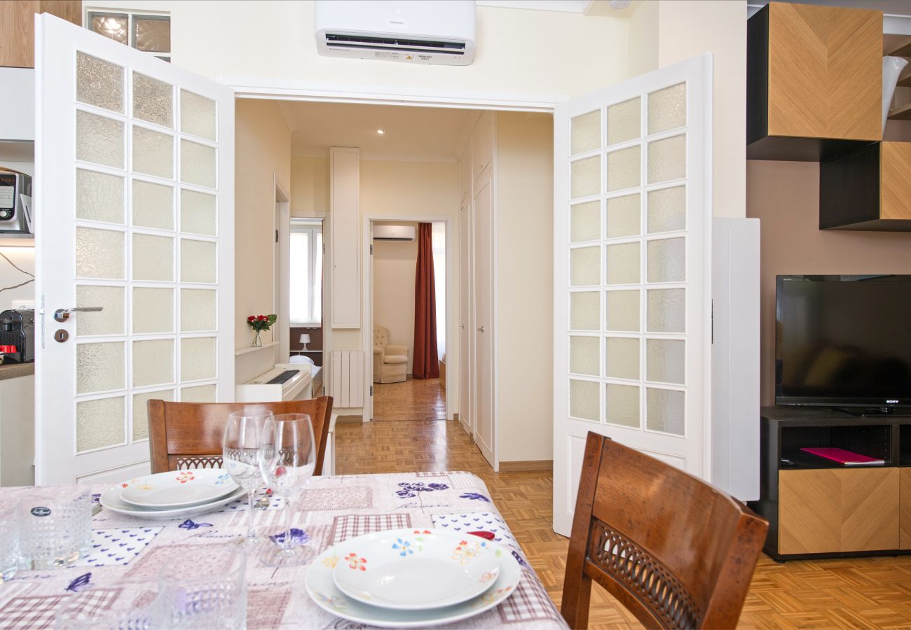 Apartment in Menton - 23-Henry Benett