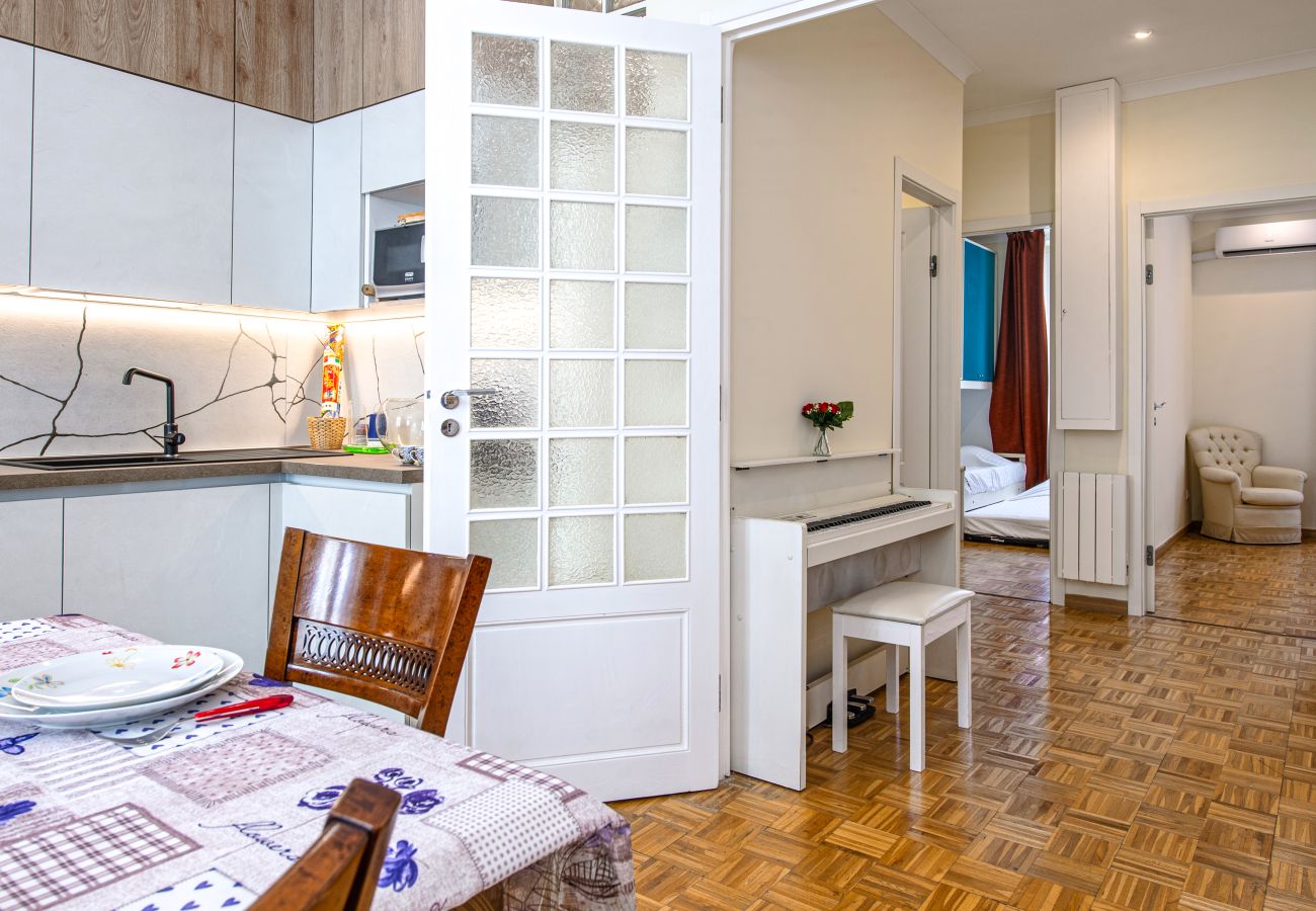 Apartment in Menton - 23-Henry Benett