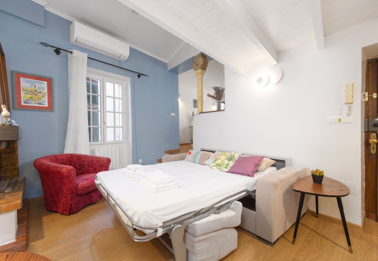 Apartment in Menton - 89-Rue saint michel