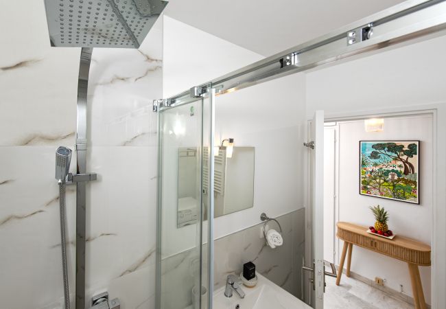 Apartment in Roquebrune-Cap-Martin - 58 - Jardin bord du mer Apartment in Roquebrune-Cap-Martin - 58 - Jardin bord du mer