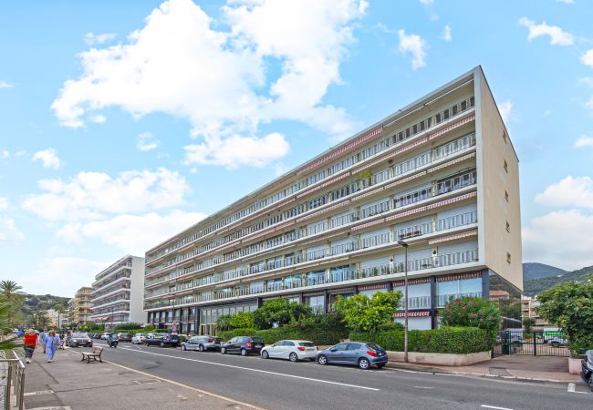 Apartment in Roquebrune-Cap-Martin - 58 - Jardin bord du mer Apartment in Roquebrune-Cap-Martin - 58 - Jardin bord du mer