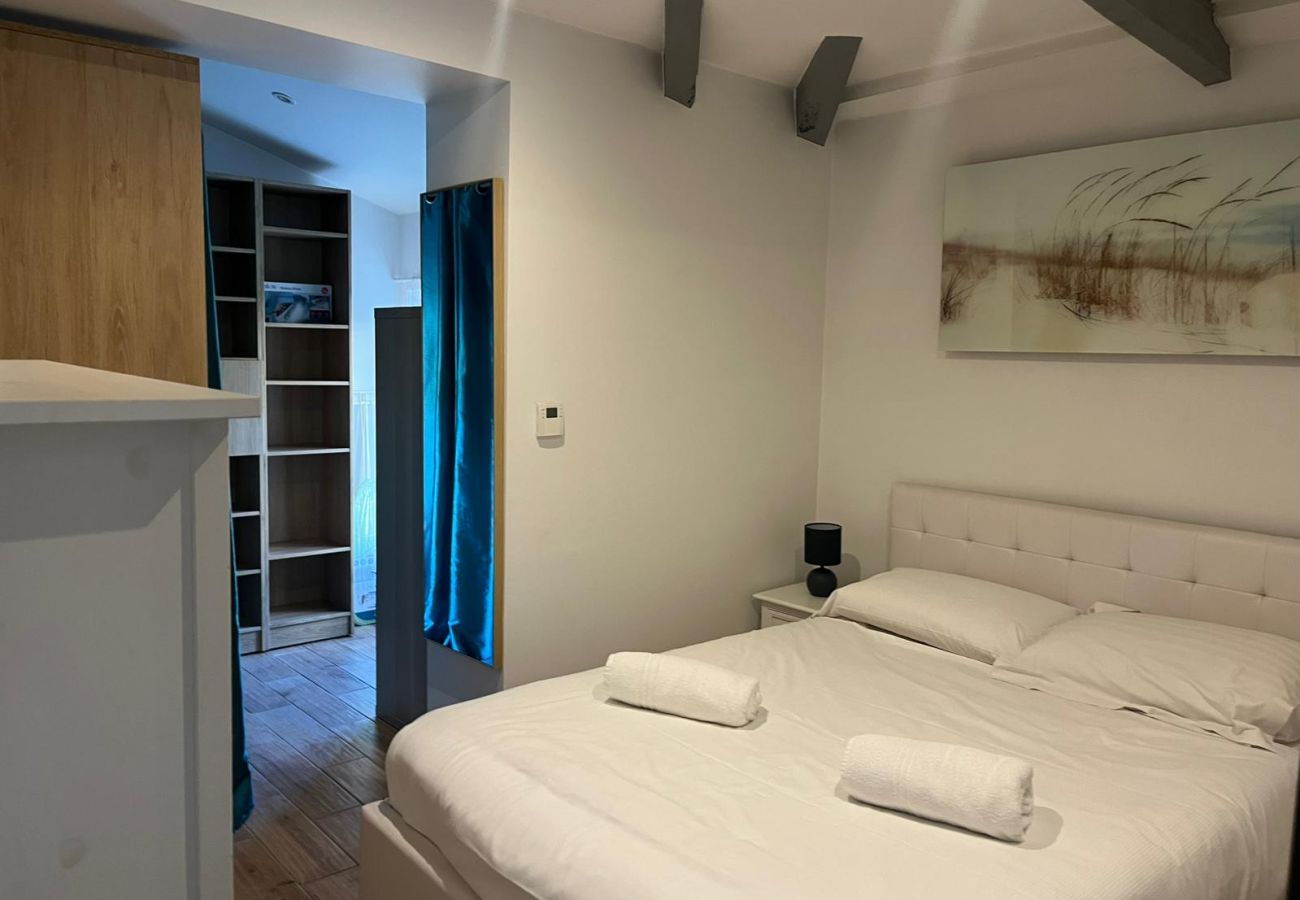 Apartment in Menton - 104 - Garavan Palace 2