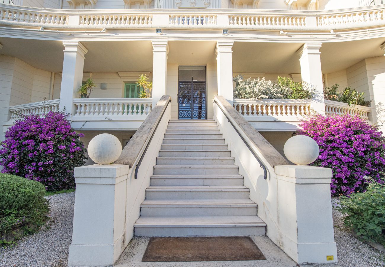 Apartment in Menton - 104 - Garavan Palace 2