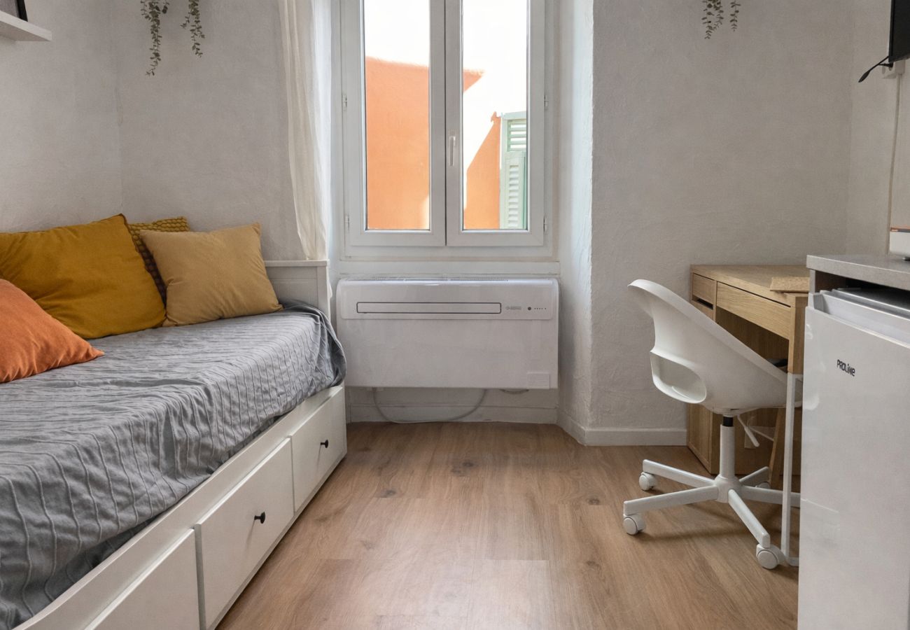 Studio in Menton - 115-Casa Mila