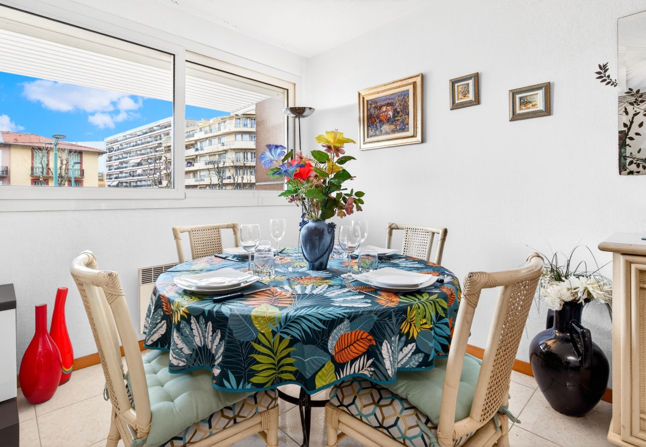 Apartment in Menton - 122-Le royal Monceau