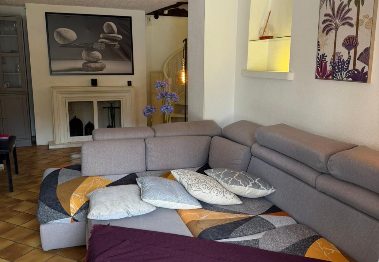 House in Menton - 135 - acacias 2