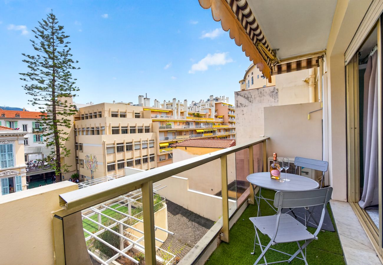 Studio in Menton - 117 - boyer