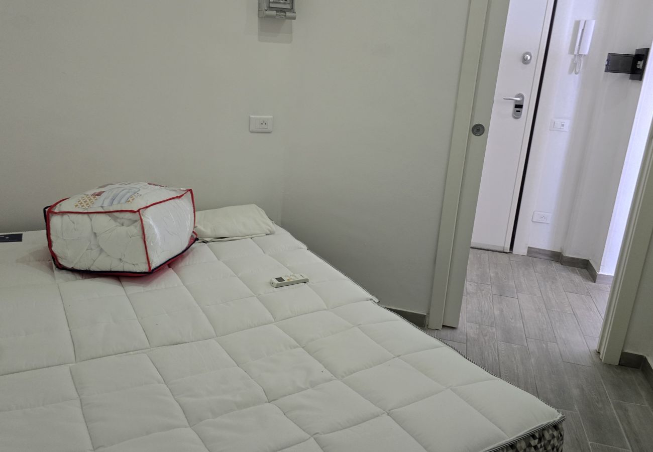 Apartment in Menton - 126- La Piscine