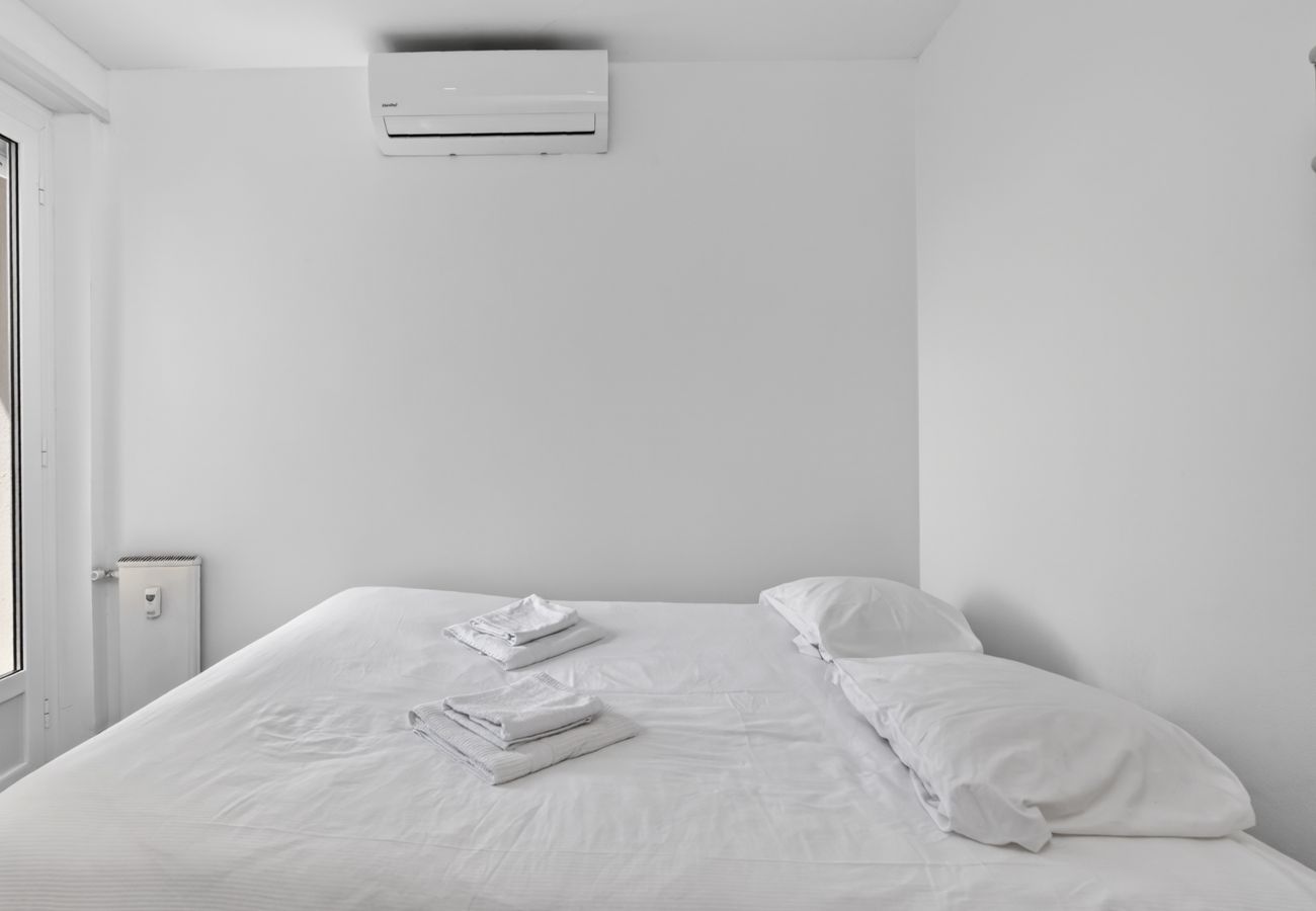Apartment in Menton - 126- La Piscine