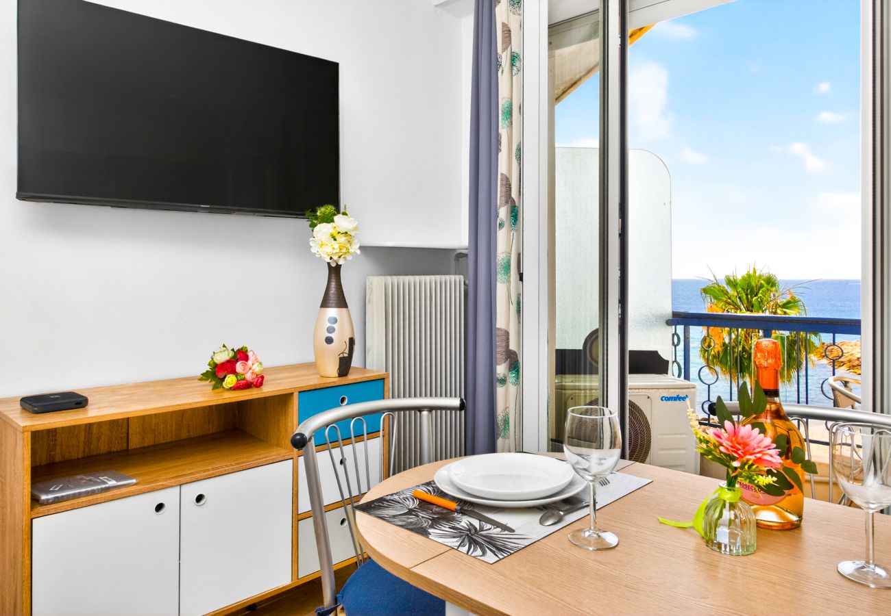 Apartment in Menton - 126- La Piscine