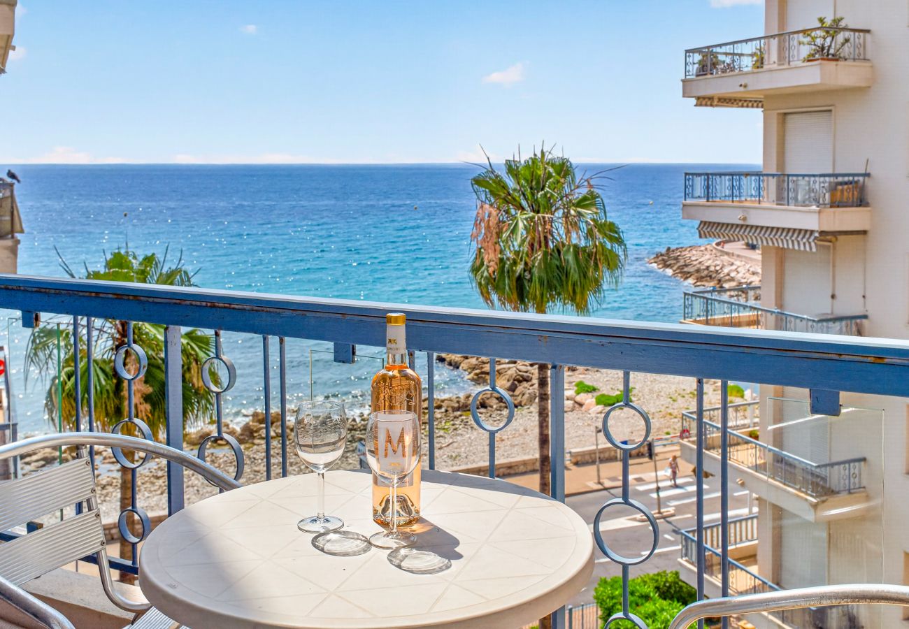 Apartment in Menton - 126- La Piscine