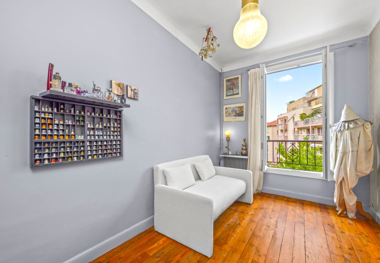 House in Menton - 143 - pietra scritta 2