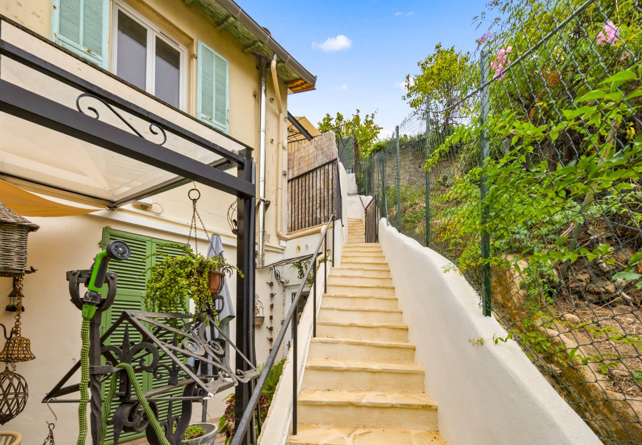 House in Menton - 143 - pietra scritta 2