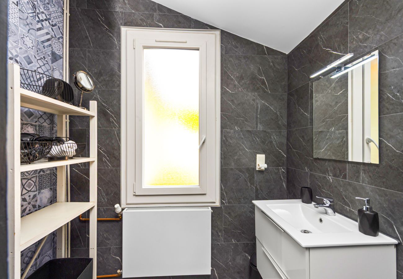 House in Menton - 143 - pietra scritta 2