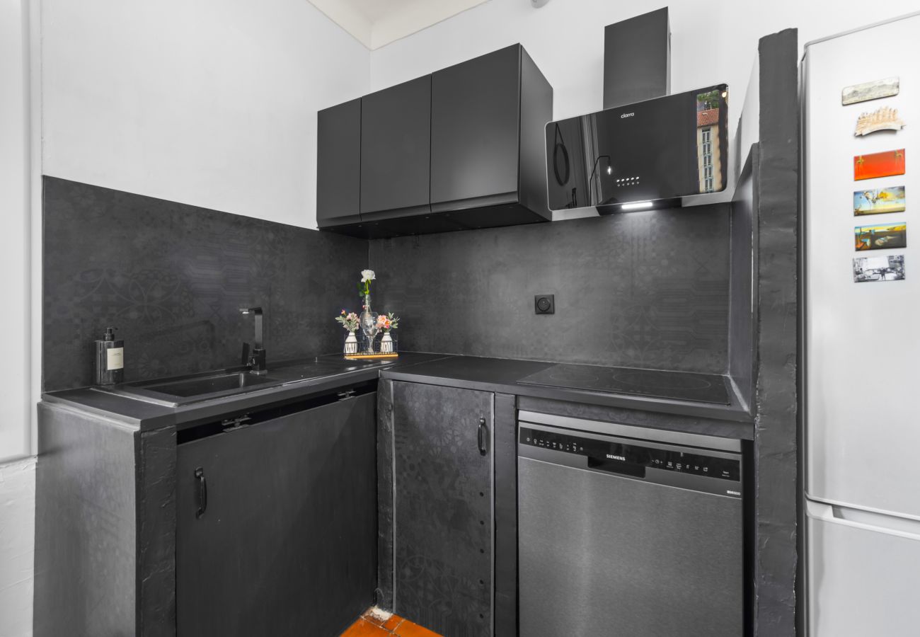House in Menton - 143 - pietra scritta 2