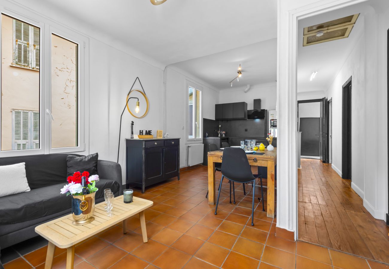 House in Menton - 143 - pietra scritta 2