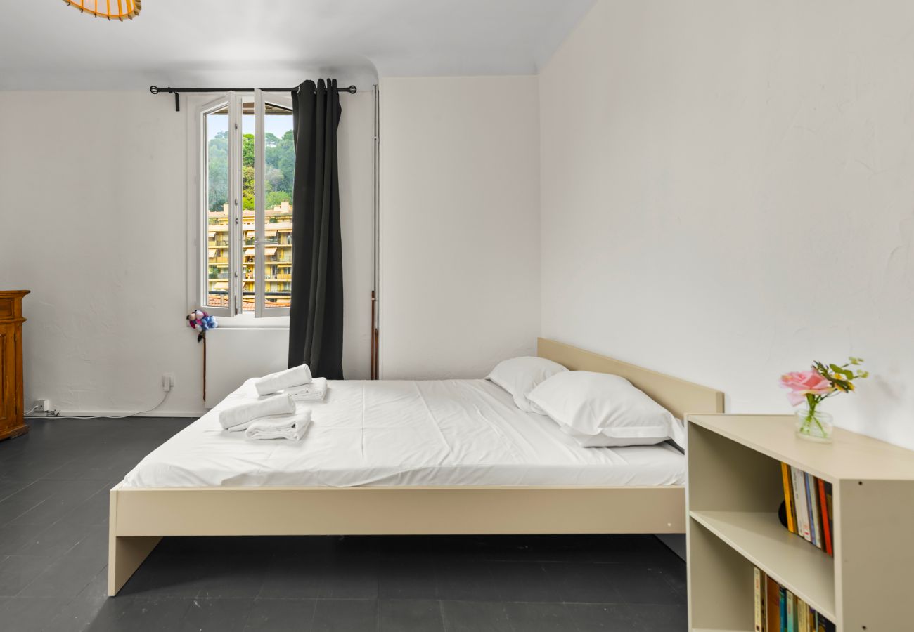 House in Menton - 143 - pietra scritta 2
